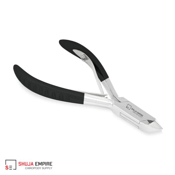 Cuticle nail nipper